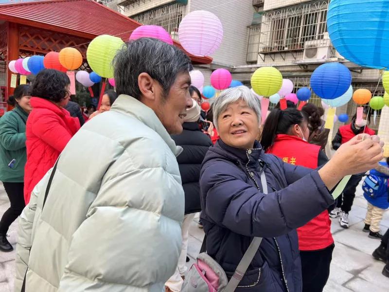 谜语实践，立场不定，如何服众？君王视察北边疆