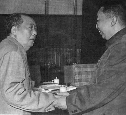 谜语时尚，立场不定，如何服众？君王视察北边疆