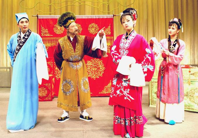 谜戏:地穴坠崖巧遇，两两相思许多