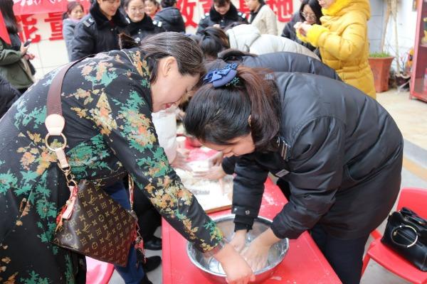 谜语魅力，解读鼠钻牛角