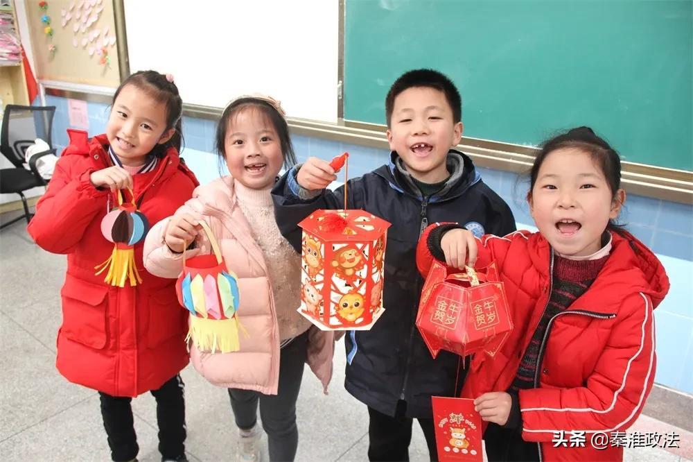 谜语学习，探索金銷何價，衣冠何穿，只知蘋果香且酸的文学奥秘