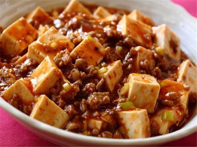 麻婆豆腐来一份，探索谜语书籍中的精准之美