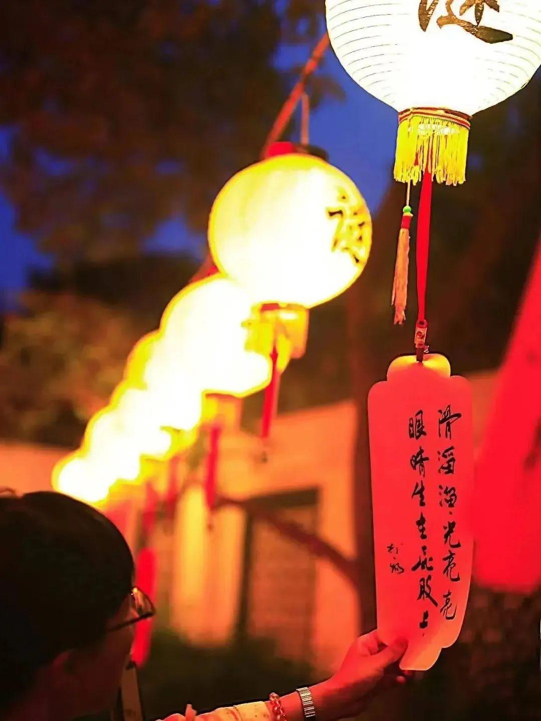 谜语风格，居家女人真糊涂—探寻文学中的智慧与幽默