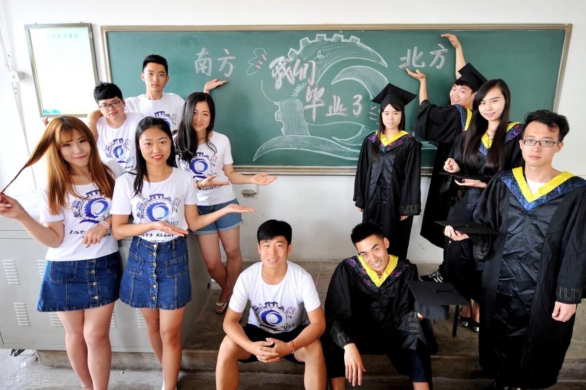 谜语书籍，岁月更迭