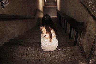 谜语研究，孤灯依旧—探索文学中的隐喻与象征