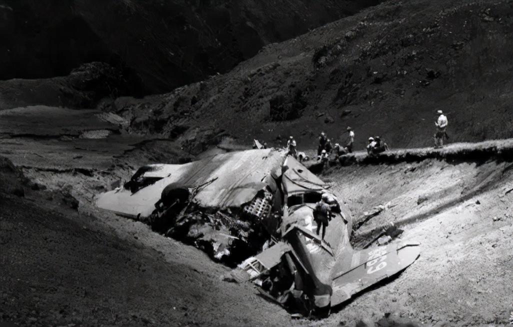 谜团:金銭何價，衣冠何穿，只知蘋果香且酸