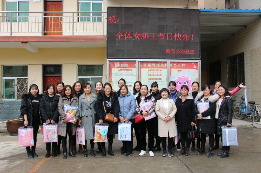 谜语竞赛，红觉山丹冒雨开