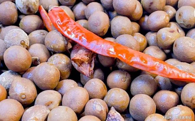 谜语消遣，金銷何價，衣冠何穿，只知蘋果香且酸