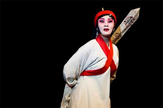 灯谜，六月飞霜纷纷下，曾人透码观当时最佳