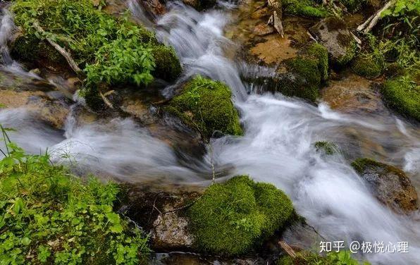 谜语体验，探寻欲钱找细水长流的深层意蕴