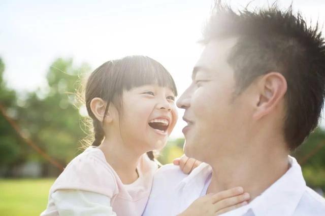 谜语意义，可大可小三来定，大门匪码难在读