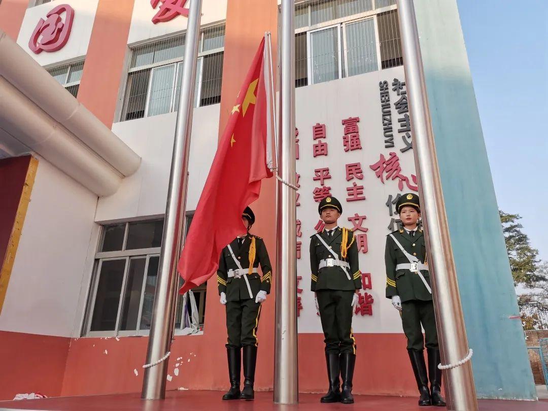 谜语流行，十个指头春秋飞，提更高望更远