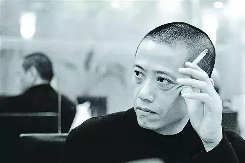 字谜:立場不定，如何服眾。君王視察北邊疆