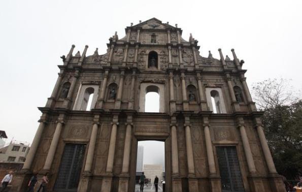 澳门大三巴深度游，穿越时空的历史对话与绝美风景打卡指南