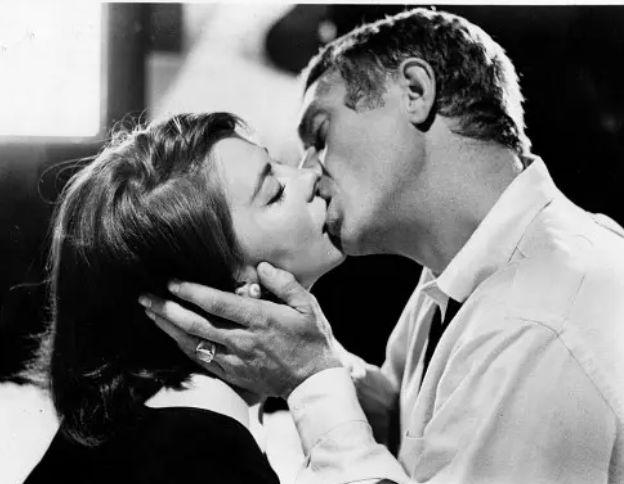 逻辑谜，鼠钻牛角—解析与赏析