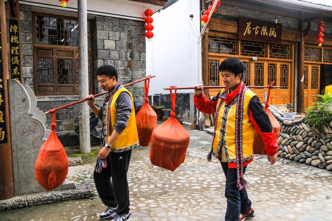 谜语探秘，六合将会变三合，要开合单也不难