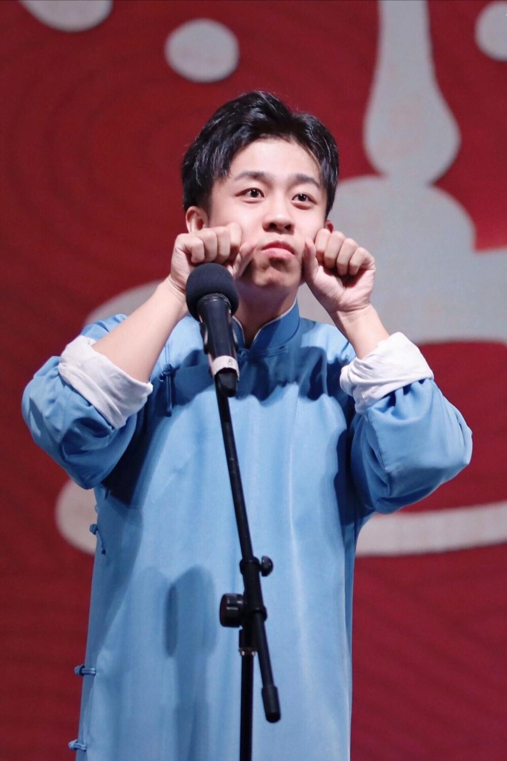 谜语教程:大儿九龄色清澈 谜语教程:大儿九龄色清澈