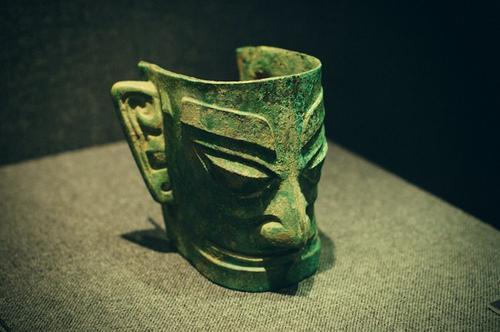 文字谜，一心成仙浮晓日 碧水凝冰映暖阳