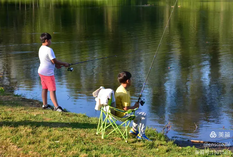 谜思，小童垂钓在湖边，珠字二三势最劲