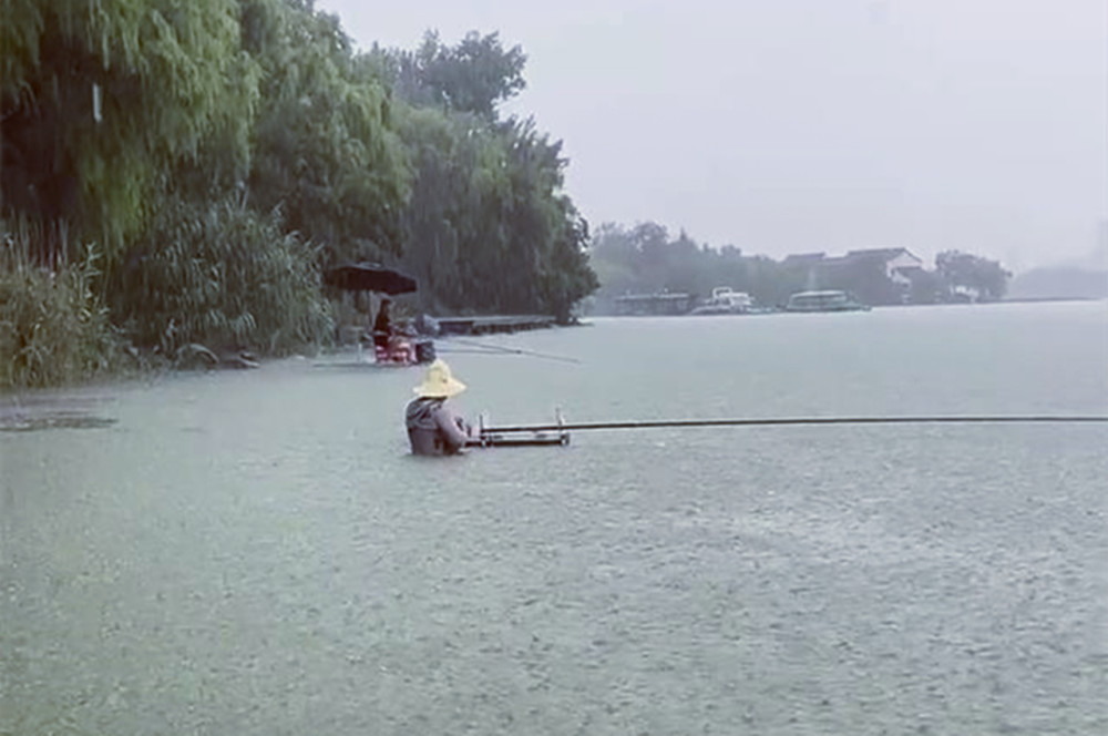 文字谜，小童垂钓在湖边，珠字二三势最劲—探寻汉字之美与文学之谜