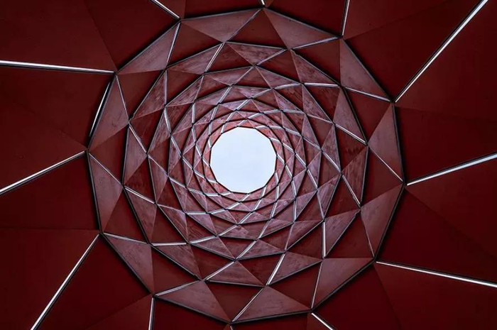 在文学的广阔天地里，推理谜作为一种独特的文学形式，以其精巧的构思、复杂的情节和令人意想不到的结局，吸引了无数读者的目光。今天，我们将通过药到病除这一主题，探索推理谜的奥秘，揭示其背后的文学魅力与智慧