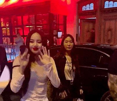 谜语指南，一马平川