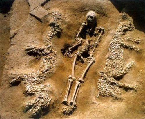 谜语问答,龙虎相随在门前,生死相冲看谁人 谜语问答,龙虎相随在门前,生死相冲看谁人