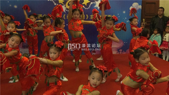 新奥彩9300888.cσm狂欢季，解锁惊喜大奖的N种姿势，手把手教你赢好礼！