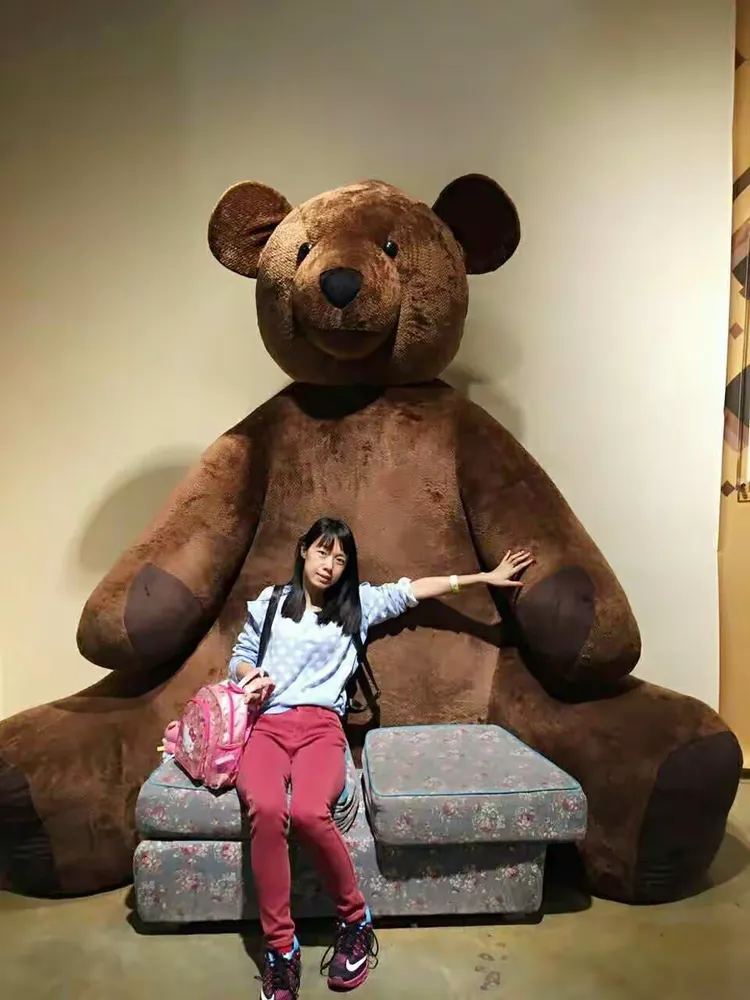 谜语理论，姿熊萬千人被迷，精于歌舞使殺機