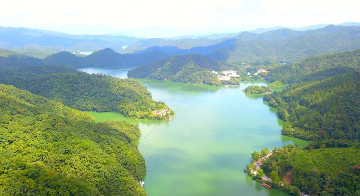 谜语历史，风流倜傥画如生，绿水青山美如画