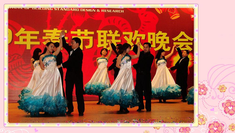 谜语互动，疏梅横斜水清浅，瘦竹低垂月未央