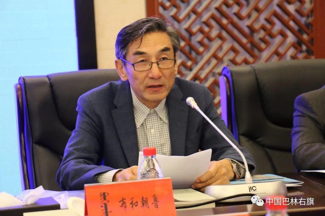 灯谜，一马平川—探寻文学与智慧的交融